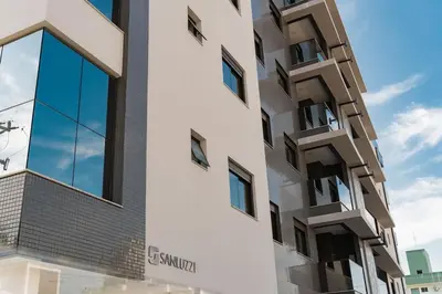 O edifício onde o apartamento está situado