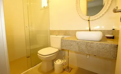 Uma casa de banho em 1064- Excelente apto na praia de Bombinhas