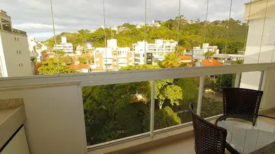 Uma varanda ou terraço em 1063- Excelente apto no centro de Bombinhas