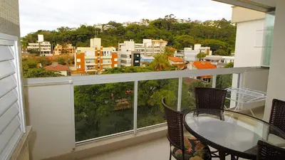 Uma varanda ou terraço em 1063- Excelente apto no centro de Bombinhas
