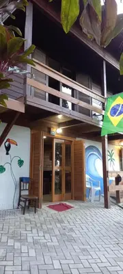 O edifício onde a casa de hóspedes está situado