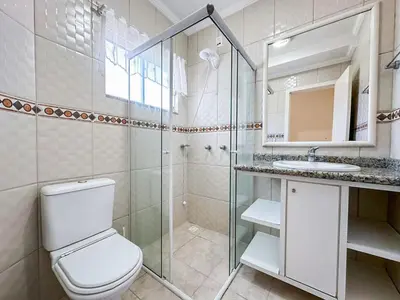 Uma casa de banho em Casa Vila de Palmas - 0340