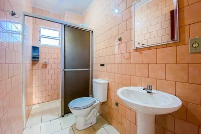 Uma casa de banho em Apartamento há 150 metros do mar - 0407