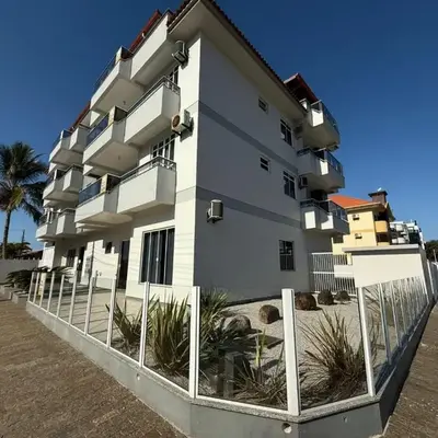 Cód 115 – Apartamento aconchegante a 50m do mar