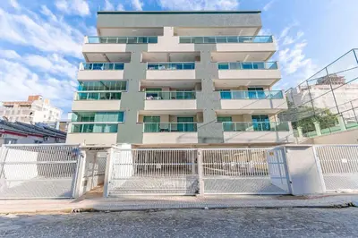 O edifício onde o apartamento está situado