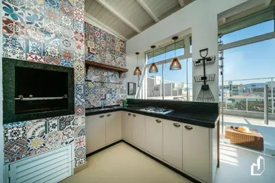 A cozinha ou kitchenette de Cobertura 03 dormitórios na Avenida dos Coqueiros