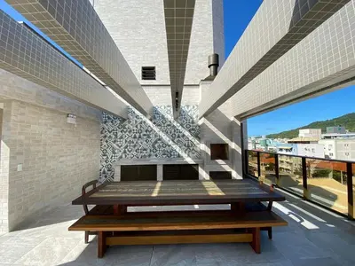 Uma varanda ou terraço em Apto 2 Suítes Próx. à Praia c/ Piscina