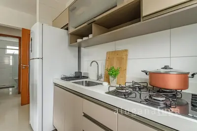 A cozinha ou kitchenette de Apartamento TOP a 500m da praia