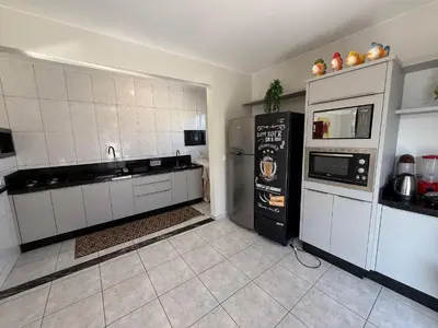 A cozinha ou kitchenette de Cód 124- Cobertura com vista á 50m do mar