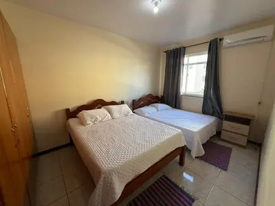 Uma cama ou camas num quarto em Cód 107 - Apartamento a 50m do mar em Palmas