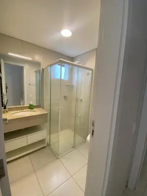 Uma casa de banho em Aproveite Mariscal: Apartamento a 100m do Mar com Conforto e Localização Privilegiada no Edifício Açaí!