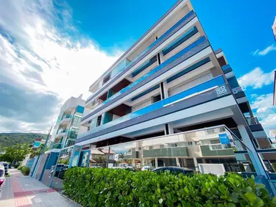 O edifício onde o apartamento está situado