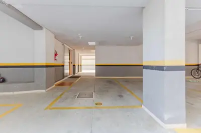 A planta de Apartamento Aconchegante na Praia de Bombas
