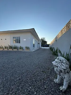 O edifício onde o apartamento está situado