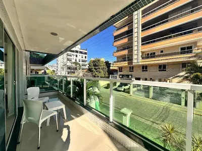 Uma varanda ou terraço em B100 - Apto para aluguel perto da praia 08 pessoas