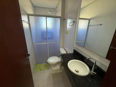 Uma casa de banho em Cód 178- Apartamento aconchegante á 70m do mar.
