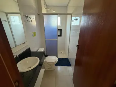 Uma casa de banho em Cód 178- Apartamento aconchegante á 70m do mar.