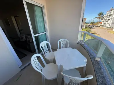 Uma varanda ou terraço em Cód 178- Apartamento aconchegante á 70m do mar.