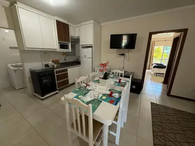 A cozinha ou kitchenette de Cód 179 - Apartamento a 70m do mar com 2 dormitórios em Palmas