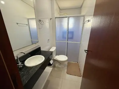 Uma casa de banho em Cód 180- Apartamento aconchegante á 70m do mar