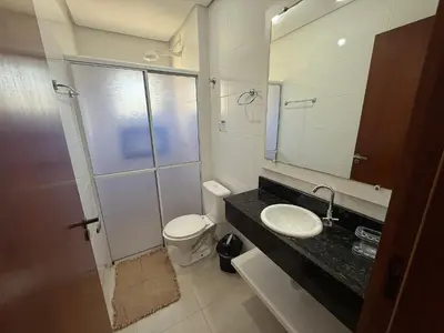 Uma casa de banho em Cód 180- Apartamento aconchegante á 70m do mar