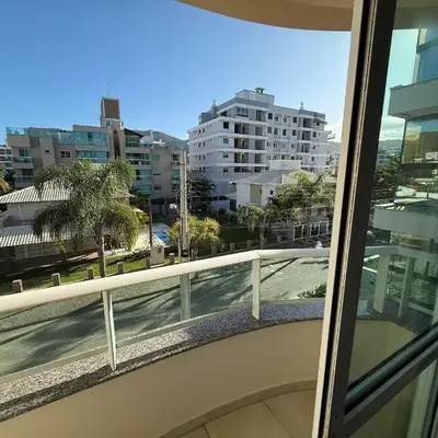 Cód 182 - Apartamento bem localizado á 70m do mar