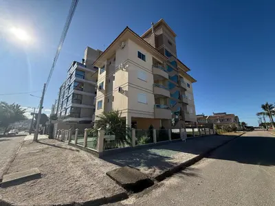 O edifício onde o apartamento está situado