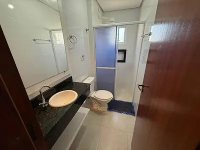 Uma casa de banho em Cód 183 - Ap. aconchegante a 70m do mar