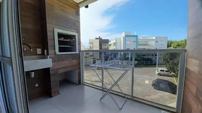 Uma varanda ou terraço em Apartamento na praia de Palmas em Governador Celso Ramos