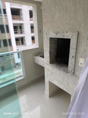 Uma televisão e/ou sistema de entretenimento em AP Maria Augusta