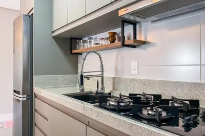 A cozinha ou kitchenette de Praia de Palmas - Novo 200m do Mar com Piscina - 0490