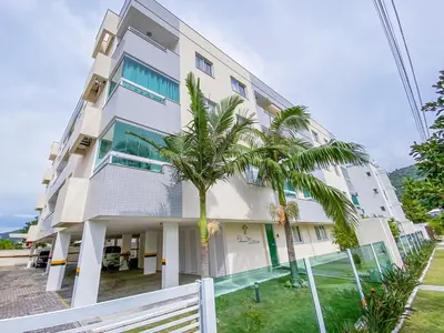 O edifício onde o apartamento está situado