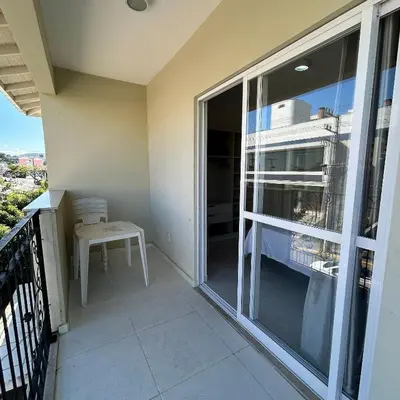 Uma varanda ou terraço em Apartamentos 10m Mar Bombinhas - Morada de Praia Suítes