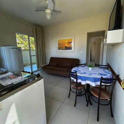 A cozinha ou kitchenette de Apartamentos 10m Mar Bombinhas - Morada de Praia Suítes