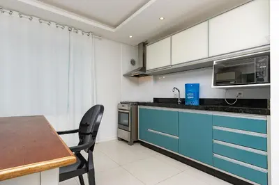 A planta de Solar das Ilhas 203 – Lindo Apartamento com Ótimo Custo-Benefício, a Poucos Metros da Praia de 4 Ilhas.