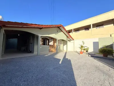 O edifício onde a casa de férias está situado