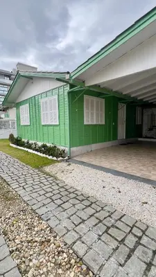 O edifício onde o apartamento está situado