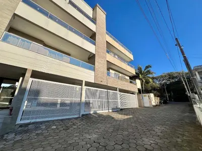 O edifício onde o apartamento está situado
