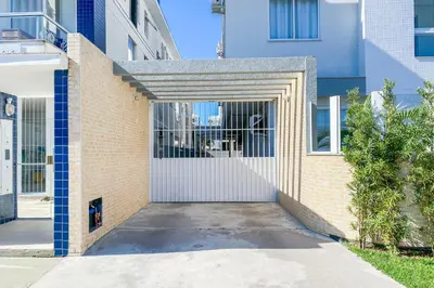 O edifício onde o apartamento está situado