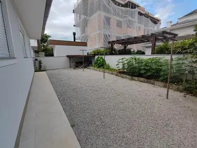 O edifício onde o apartamento está situado
