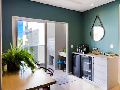 A cozinha ou kitchenette de Apto a Poucos Passos da Praia de Palmas - 0300