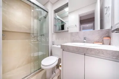 Uma casa de banho em Terrazo 407B - Apto 2 quartos em condomínio de luxo à 300 metros da Praia de Bombas