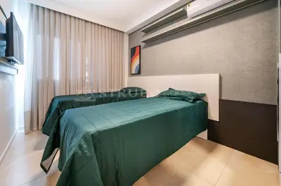 Uma cama ou camas num quarto em Terrazo 407B - Apto 2 quartos em condomínio de luxo à 300 metros da Praia de Bombas