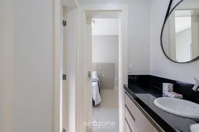 Uma casa de banho em Apto c/ Churrasqueira a 550m da Praia RAA0301