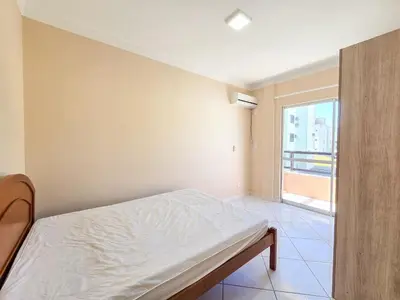 Uma cama ou camas num quarto em 112 - Apto com 2 quartos a poucos passos do mar!