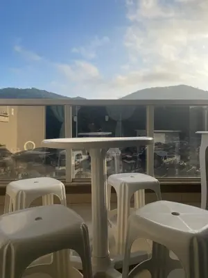 Uma varanda ou terraço em Apartamento à 370m do mar