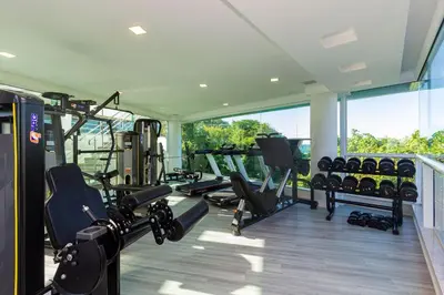 A planta de Excelente apartamento em condomínio pé na Areia.