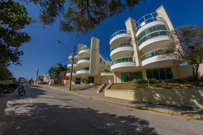 O edifício onde o apartamento está situado
