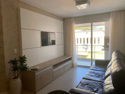 Uma televisão e/ou sistema de entretenimento em 233A - Boulevard Bombinhas 06 pessoas com piscina