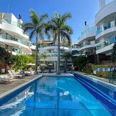233A - Boulevard Bombinhas 06 pessoas com piscina